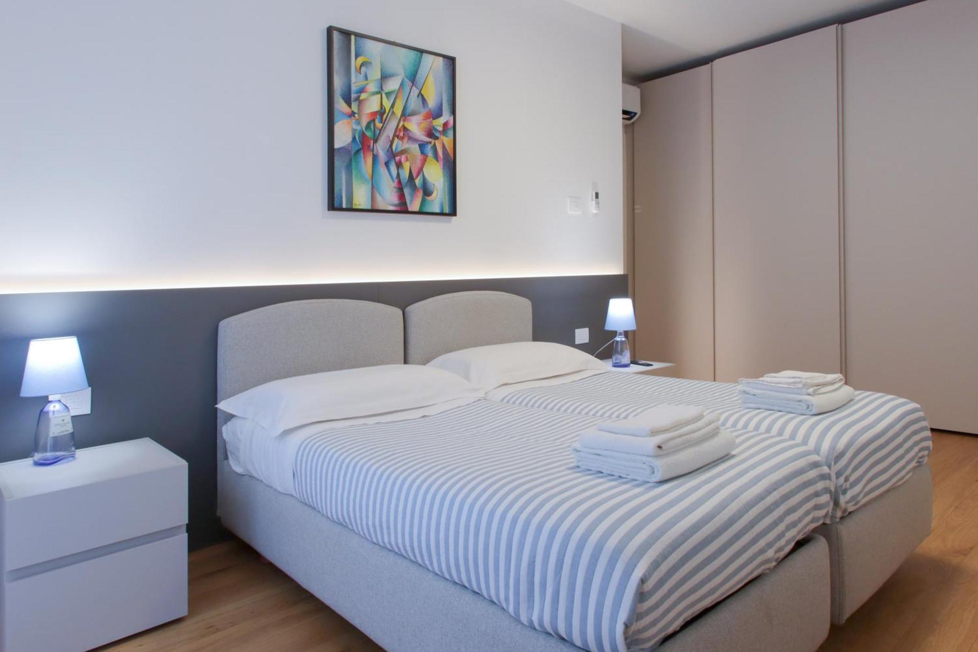 Ferienwohnung Casa Ardo Wifi & Free Parking In Lecco Center Exterior foto